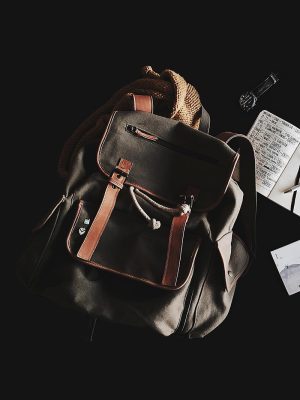 cynthia-del-rio-HM599jibAQs-unsplash Ransel YogiKicks Premium - Abu Abu